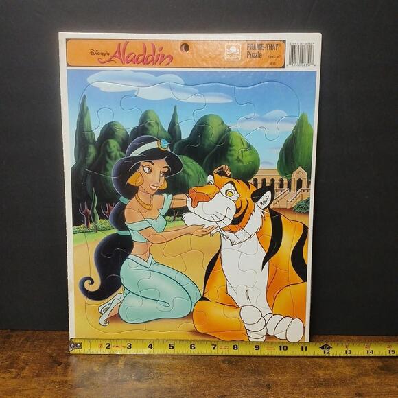 Lot of 2 Vintage Disney Frame Tray Puzzles, Aladdin & The Lion King, Ages 3-7 - Picture 5 of 6
